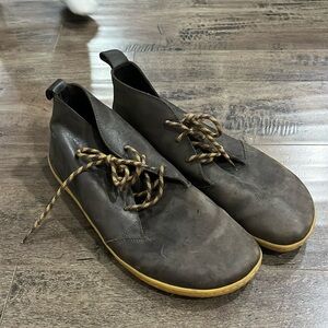Men’s vivobarefoot leather high tops